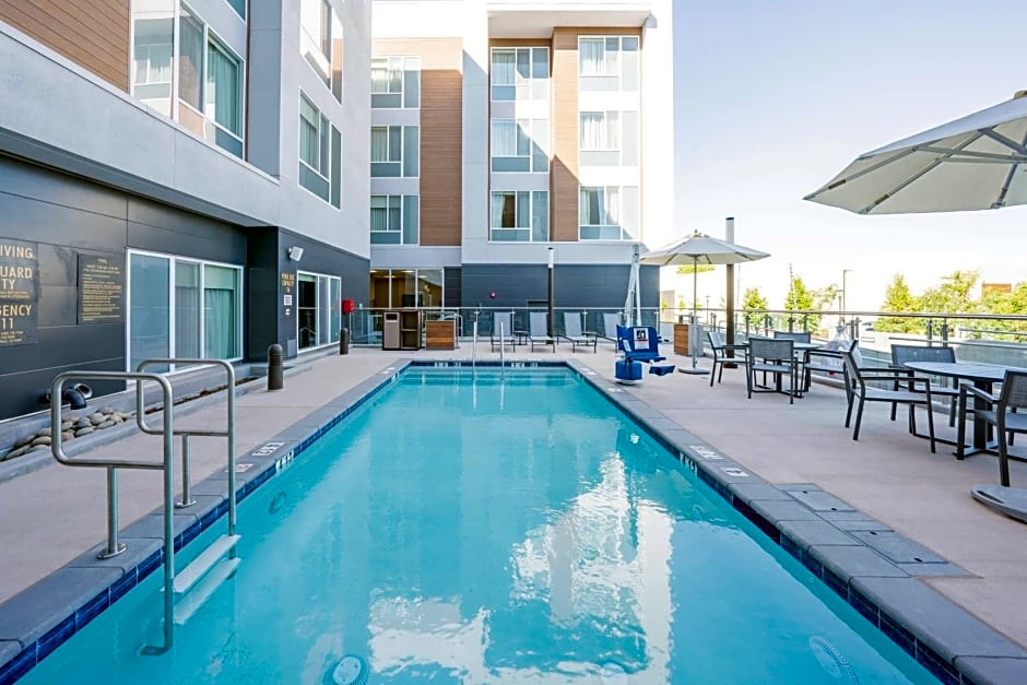 Homewood Suites by Hilton Sunnyvale-Silicon Valley, CA