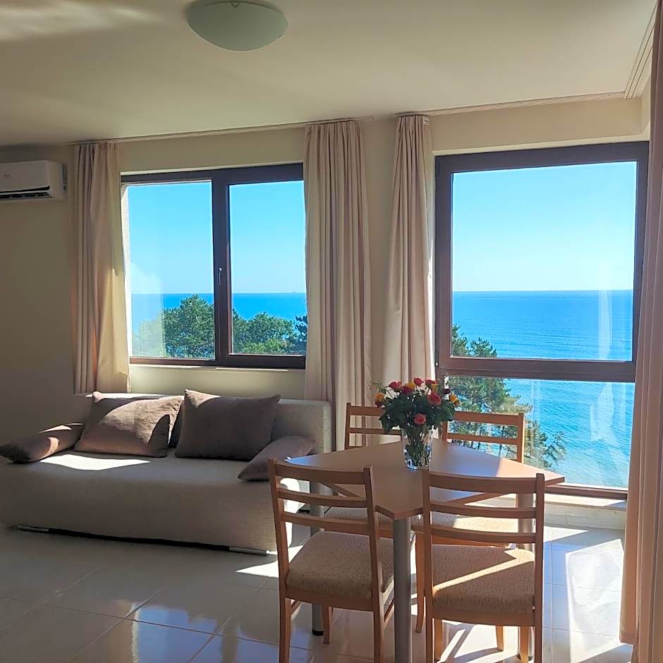 Moreto Seaside Aparthotel
