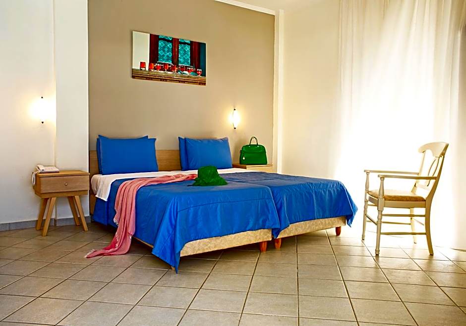 Stratos Hotel