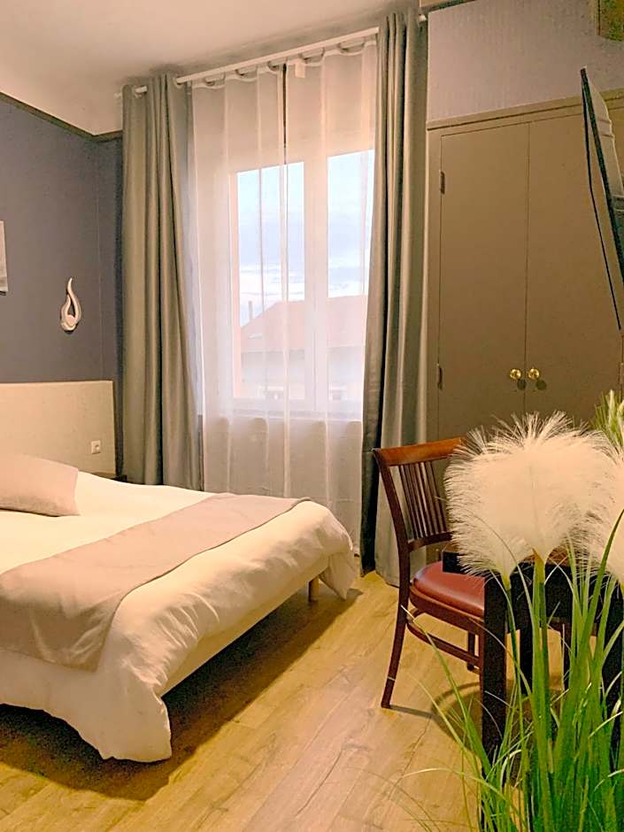 L'EMBLEME - BOUTIQUE HOTEL