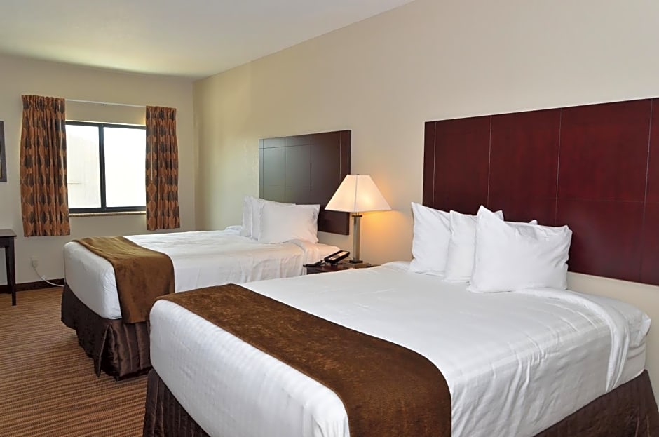 Cobblestone Inn & Suites - Clarion