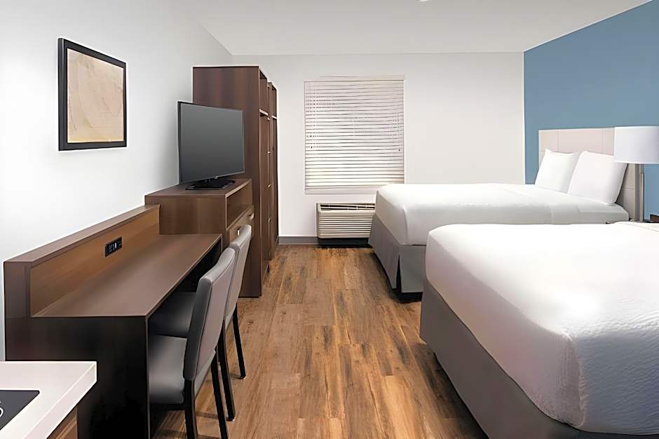 WoodSpring Suites Tampa - USF - Near Busch Gardens