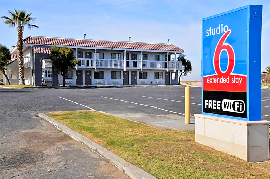 Studio 6-Buttonwillow, CA