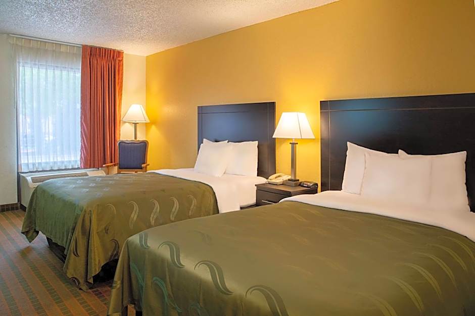 Quality Inn At Arlington Highlands