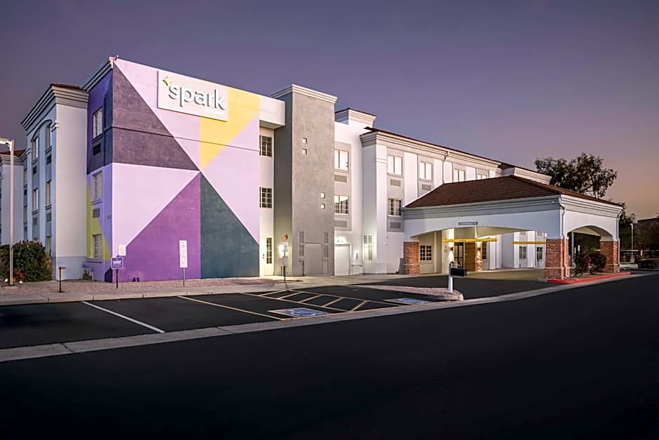 Spark by Hilton Glendale Peoria Phoenix North