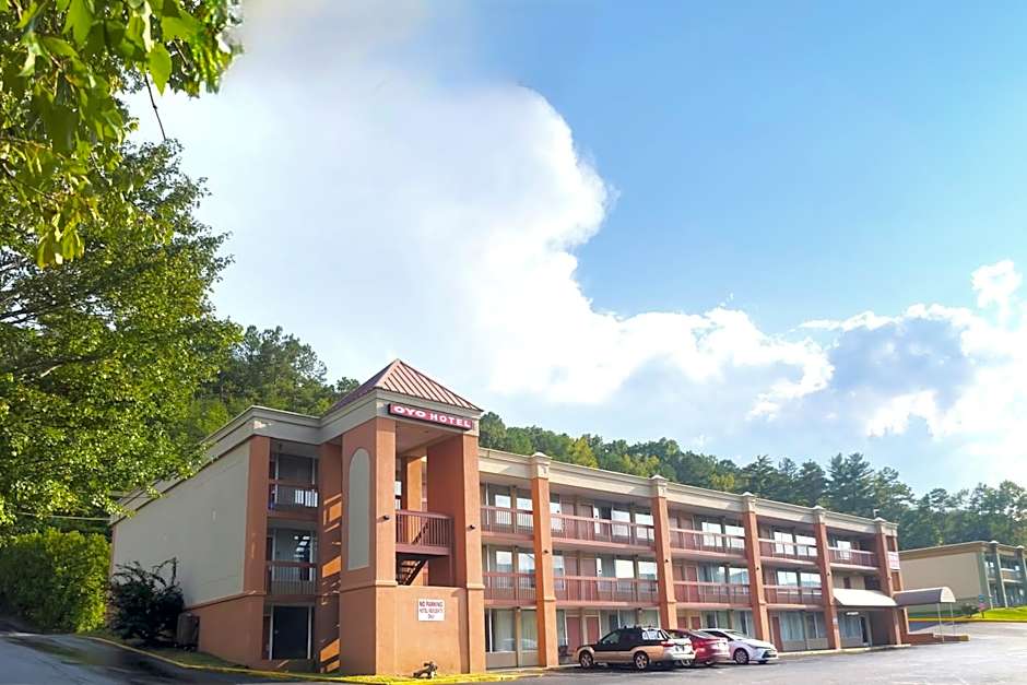 OYO Hotel Harriman near I-40