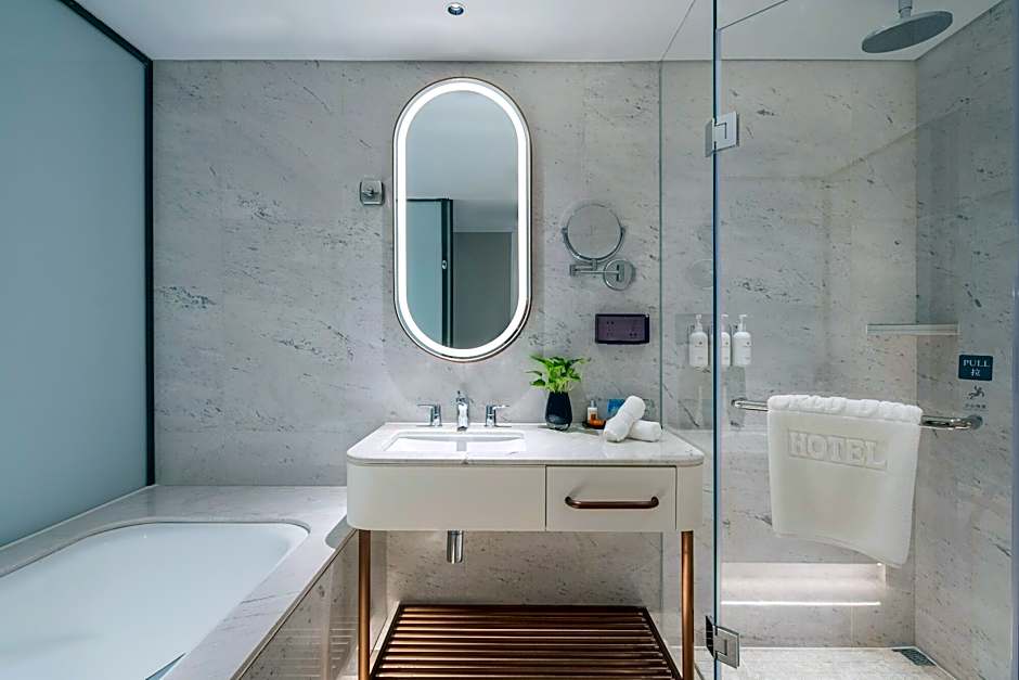 Sunworld Dynasty Hotel