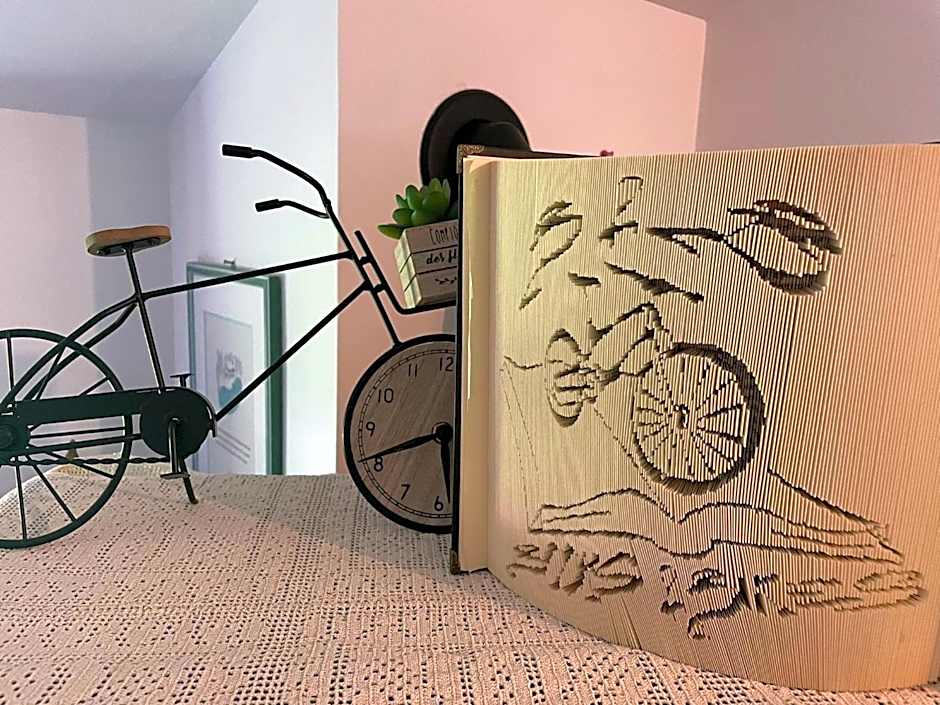 B&B Books & Bikes