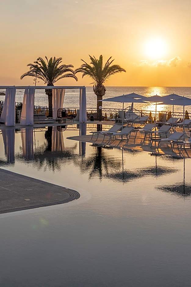 Delta Hotels by Marriott Giardini Naxos
