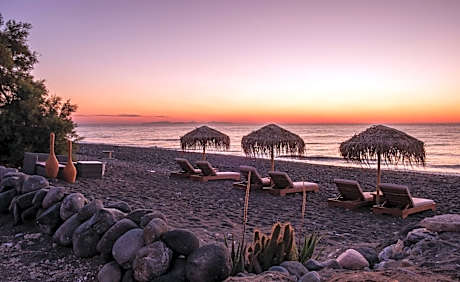 Beach Houses Santorini