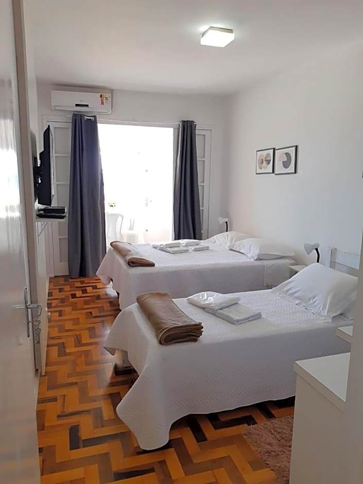 Pousada Ingleses Beach