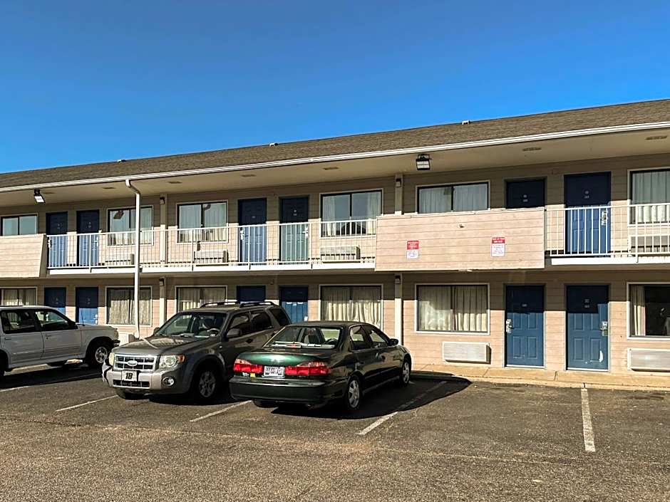 Studio 6 Millington TN