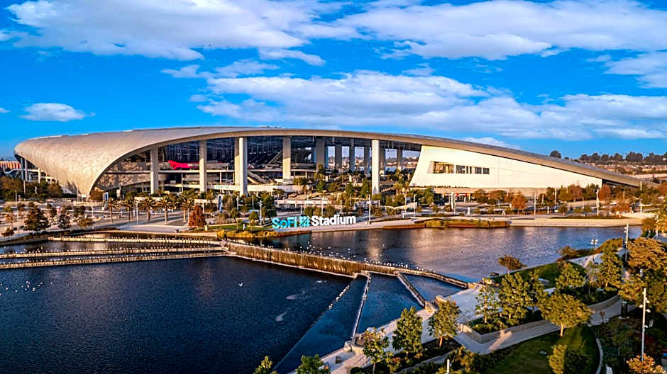 Super 8 By Wyndham Inglewood/LAX