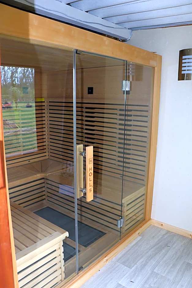 Le Mas des Cerisiers JACUZZI et SAUNA inclus pour tous les logements