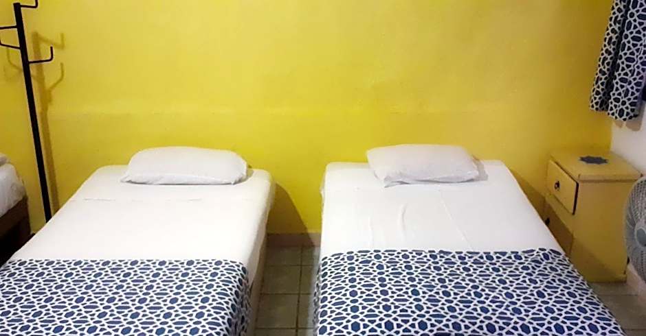 Riad Lola