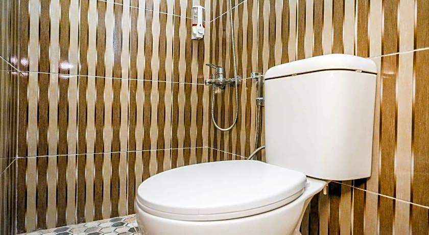 Urbanview Hotel near Alun Alun Tegal