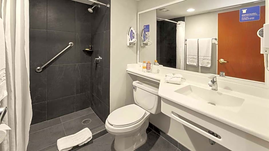 City Express by Marriott Ciudad de México La Villa