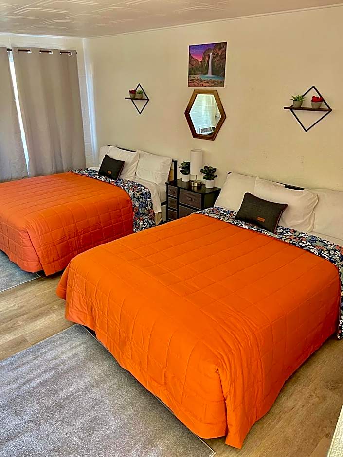 Canyon's Edge Route 66 Motel