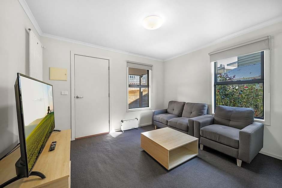 Sovereign Views Apartments