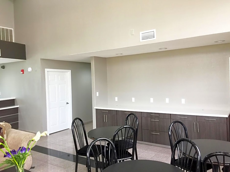 Americas Best Value Inn & Suites Mont Belvieu Houston