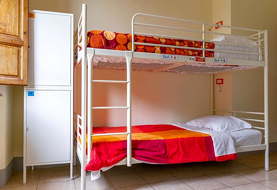 Hostel Pisa Tower