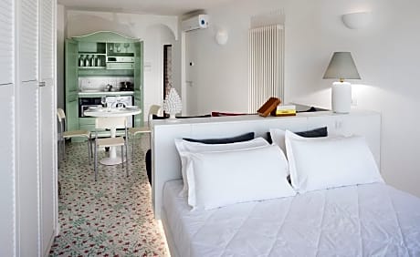 Studio Apartment with Sea View