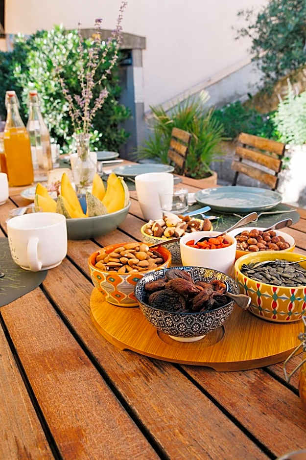 The Frogs House - Yoga Retreat