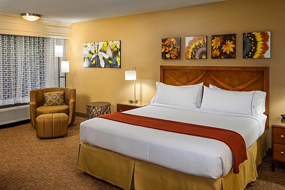 Holiday Inn Express Simi Valley By IHG