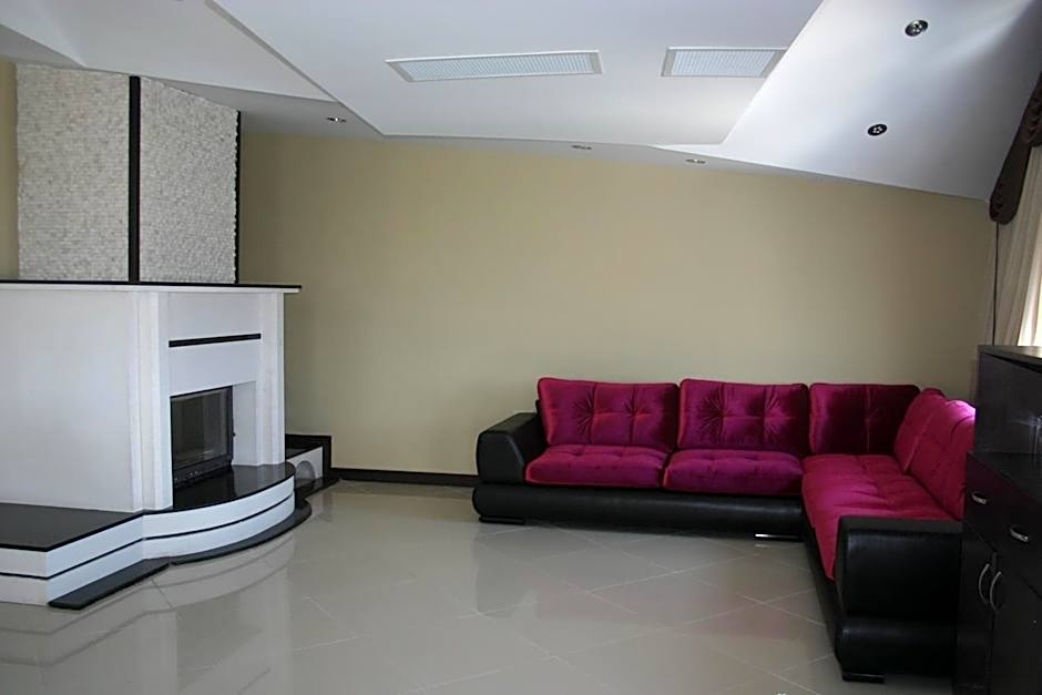 Grand Ahos Hotel