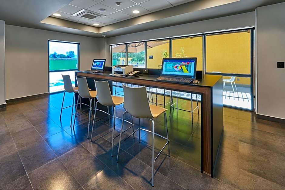 City Express by Marriott Celaya Galerias