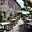 Logis Hotels - Auberge de l'Ile - Hotel 3 etoiles et Restaurant