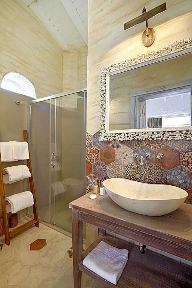 Alakapi Hotel & Villas