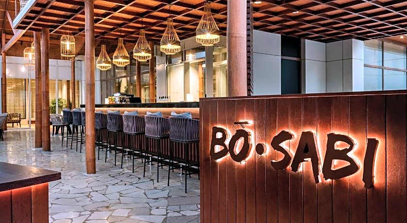 The Diplomat Radisson Blu Hotel Residence & Spa