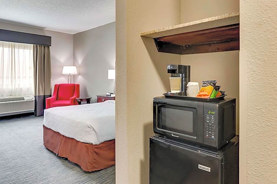 Best Western Plus University Inn & Suites