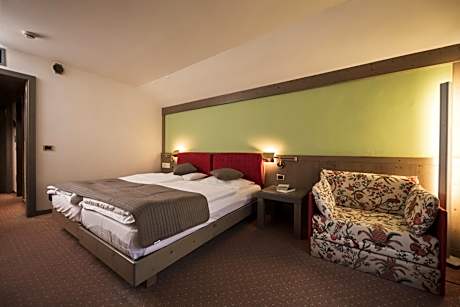 Economy Double or Twin Room