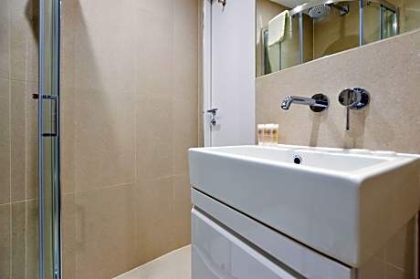 Lower Ground Floor Economy Studio