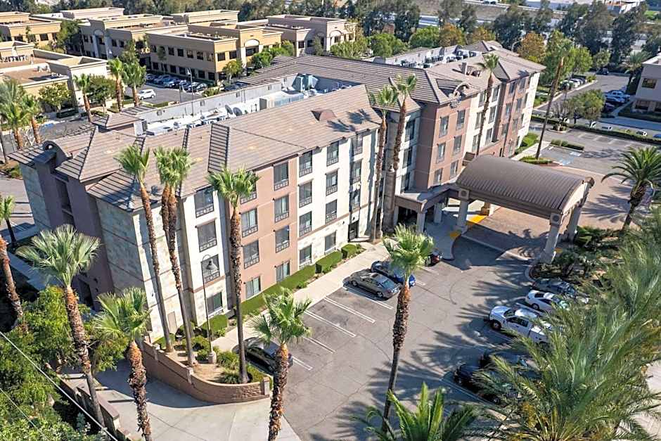 Photo 1 of 50 of Country Inn & Suites by Radisson, Ontario at Ontario Mills, CA