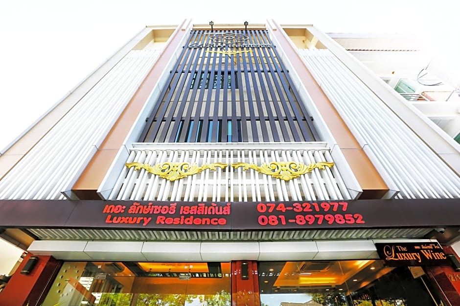 The Luxury Residence by Zuzu