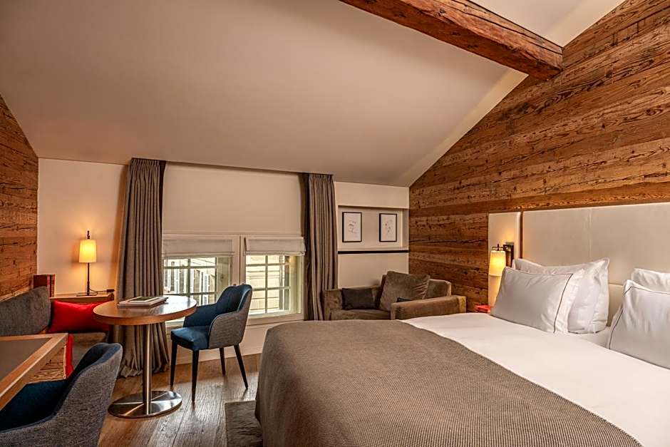 Les Armures Hotel