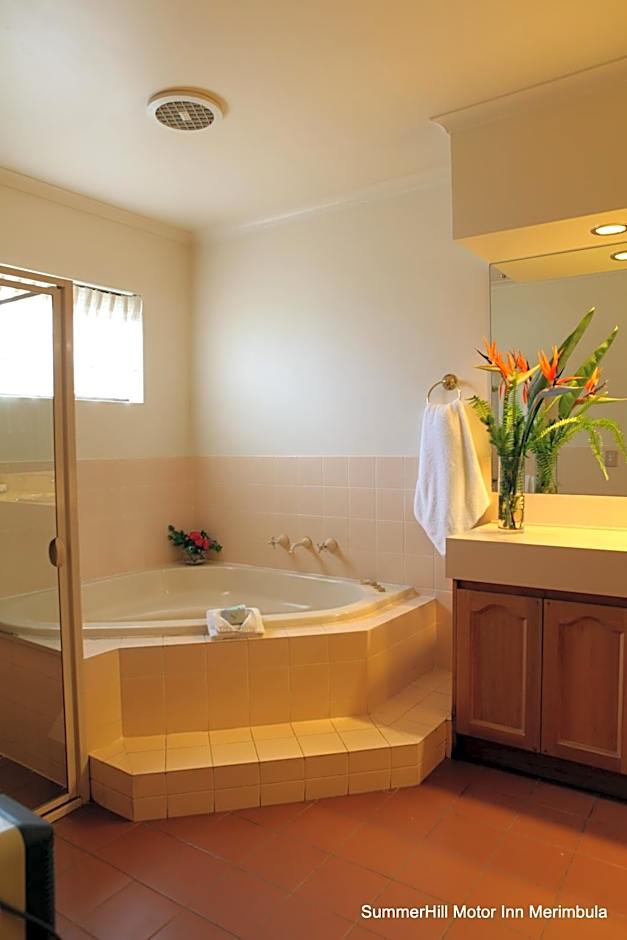 Summerhill Motor Inn - Adults Only
