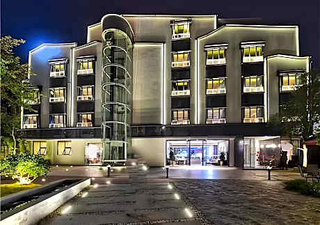 Immersing Hotels & Resort  Yunzhu Meiyuan Wuyishan Impression Dahongpao