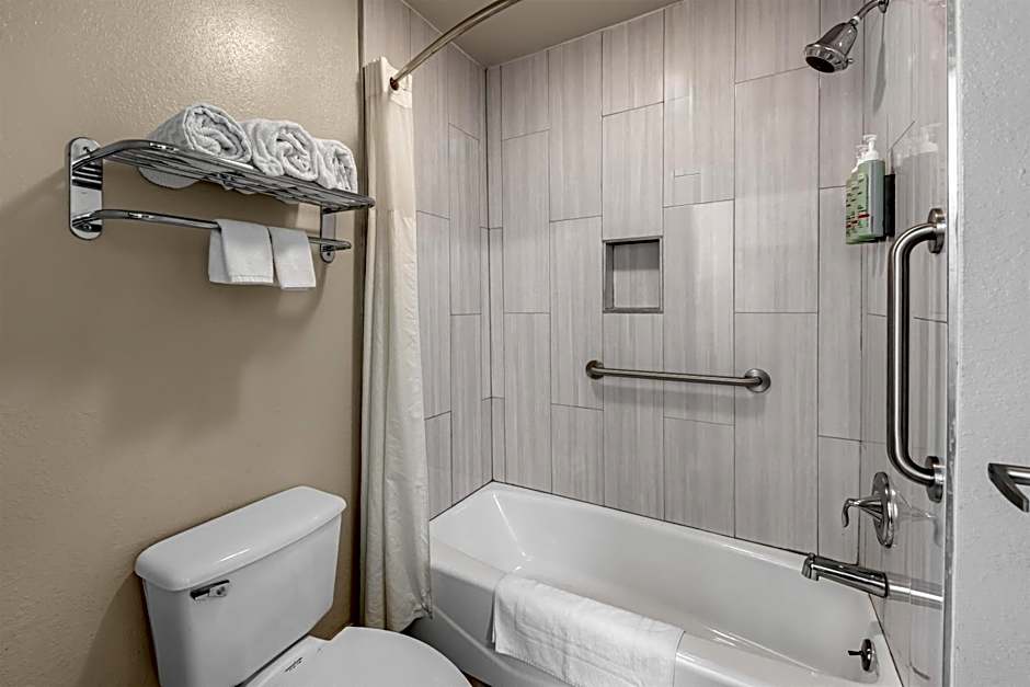 Best Western Regency Inn & Suites
