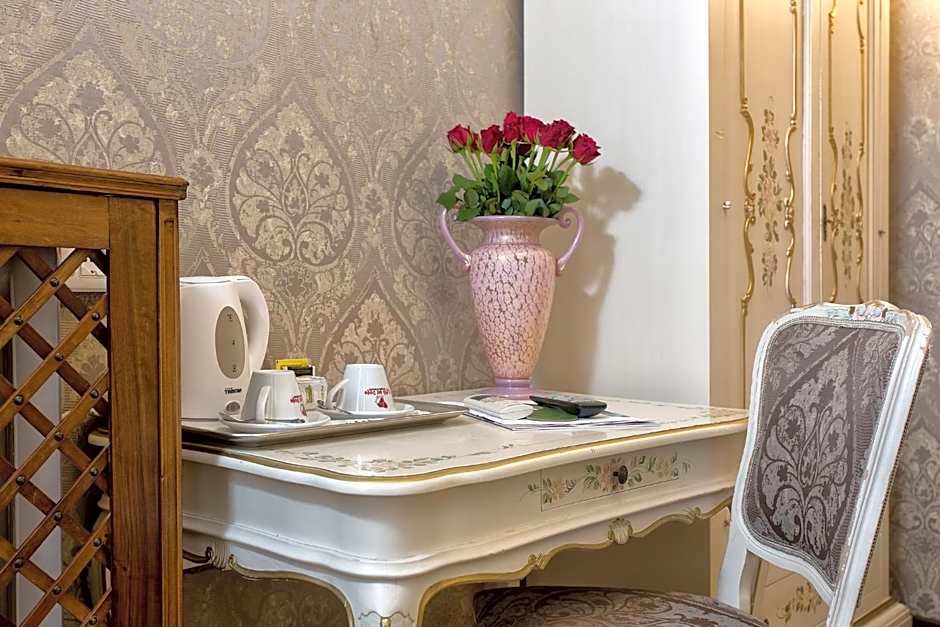 Hotel Mezzo Pozzo