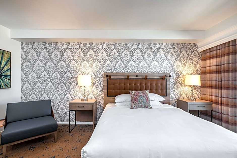 The Cassara Carlsbad, Tapestry Collection by Hilton