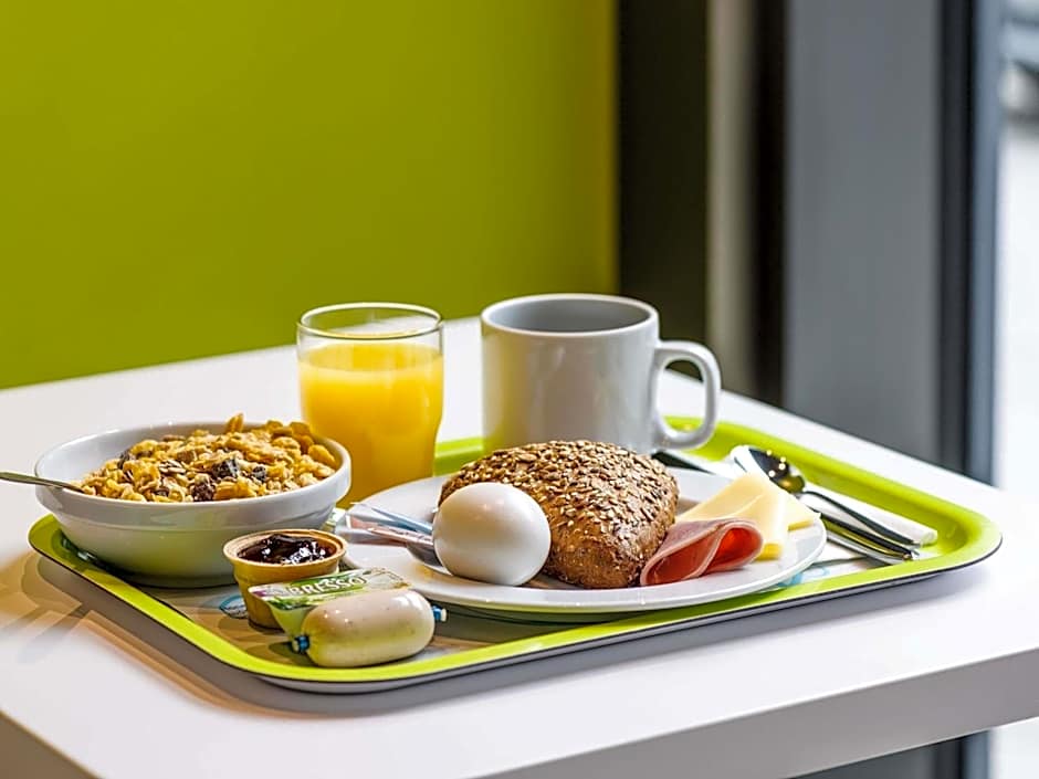 ibis budget Duisburg City am Innenhafen