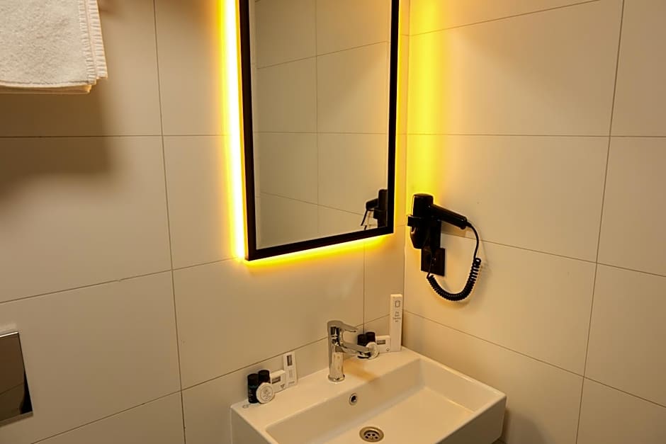 Plus Hotel & Private Transportation İstanbul Airport-By Loft