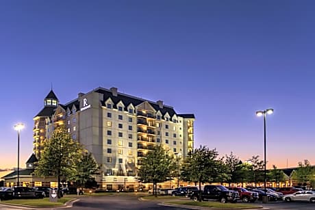 Renaissance by Marriott Tulsa Hotel & Convention Center