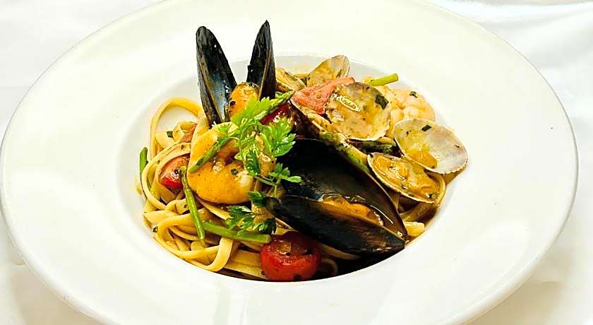 ibis Hong Kong North Point Hotel