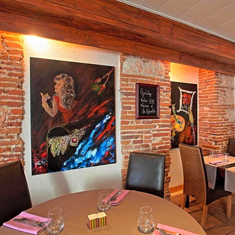 Logis Hôtel - Les Pasteliers