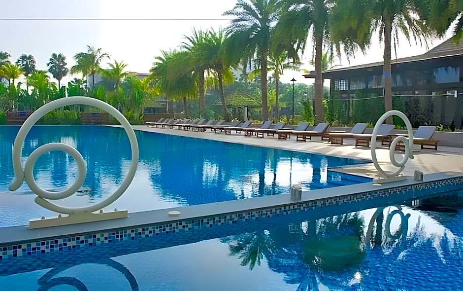 Queena Plaza Hotel